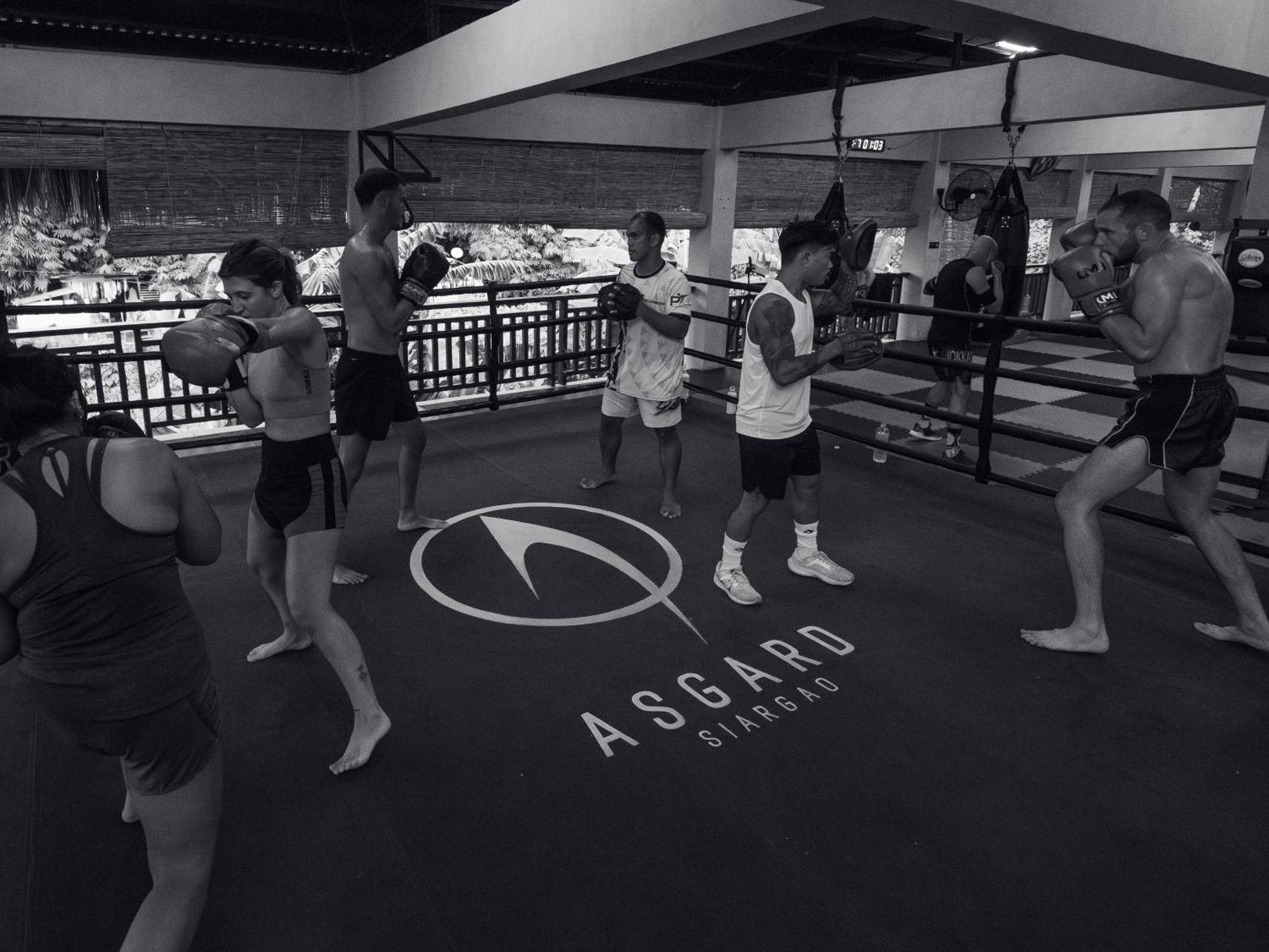 Asgard Resort & Mma Gym General Luna  Exterior foto